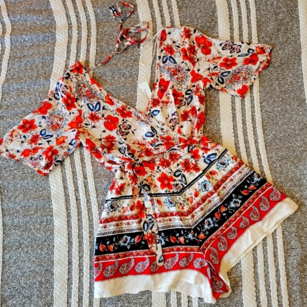 NWT Francesca’s Boho Romper - Picture 3 of 4